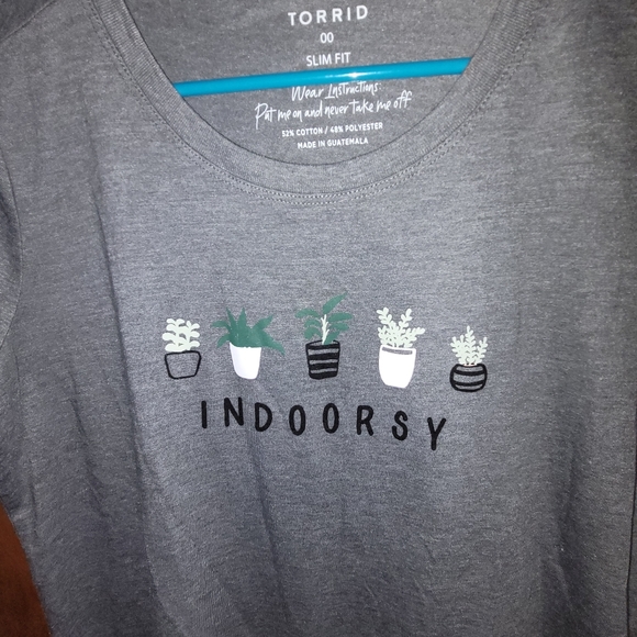Torrid 00 "Indoorsy" T-shirt - Picture 3 of 5